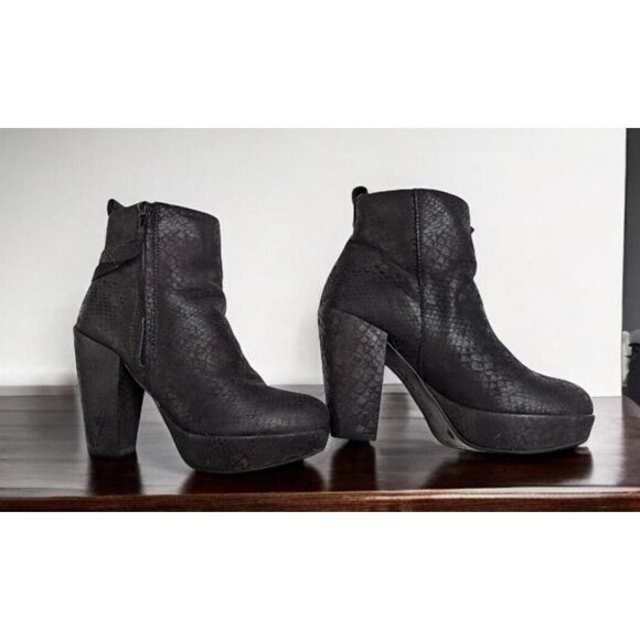 VTG Y2K Womens 8M Black Chunky Heel Ankle Boots Zip Up Gothic Grunge Punk Rock - Picture 3 of 11